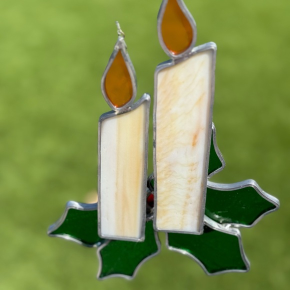 Beautiful Stain Glass Sun Catcher Candles with Holly - Picture 6 of 10
